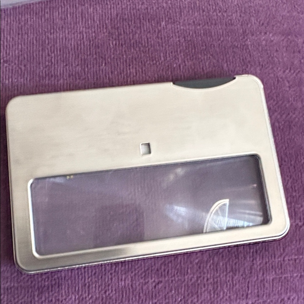 Silver Card Magnifier - Picture 2 of 3